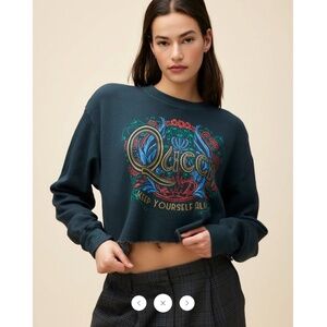 Daydreamer Queen Crop Sweatshirt *NWT*
